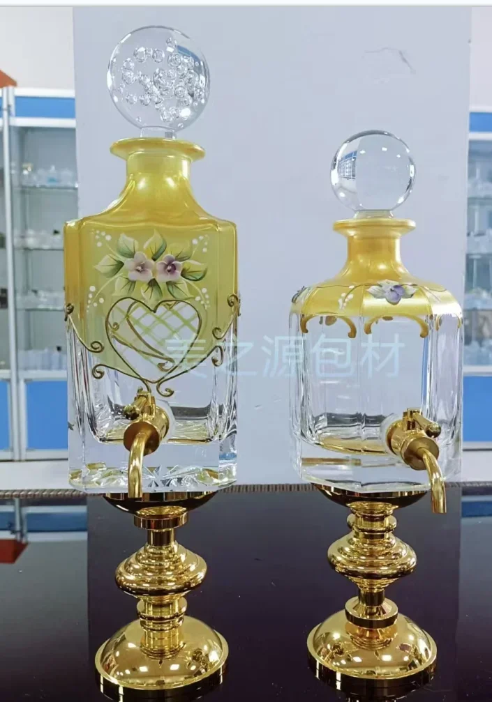NEW  2026 model  Design Glass Perfume Bottle Decanter Display Oil Glass Bottle with Faucet