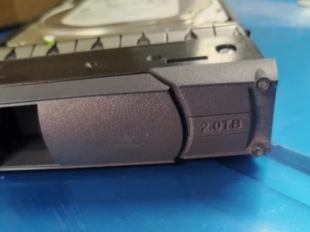 

For NETAPP X339A-R6 X335A-R6 2TB 7200 RPM 12GB SAS 3.5 storage hard drive