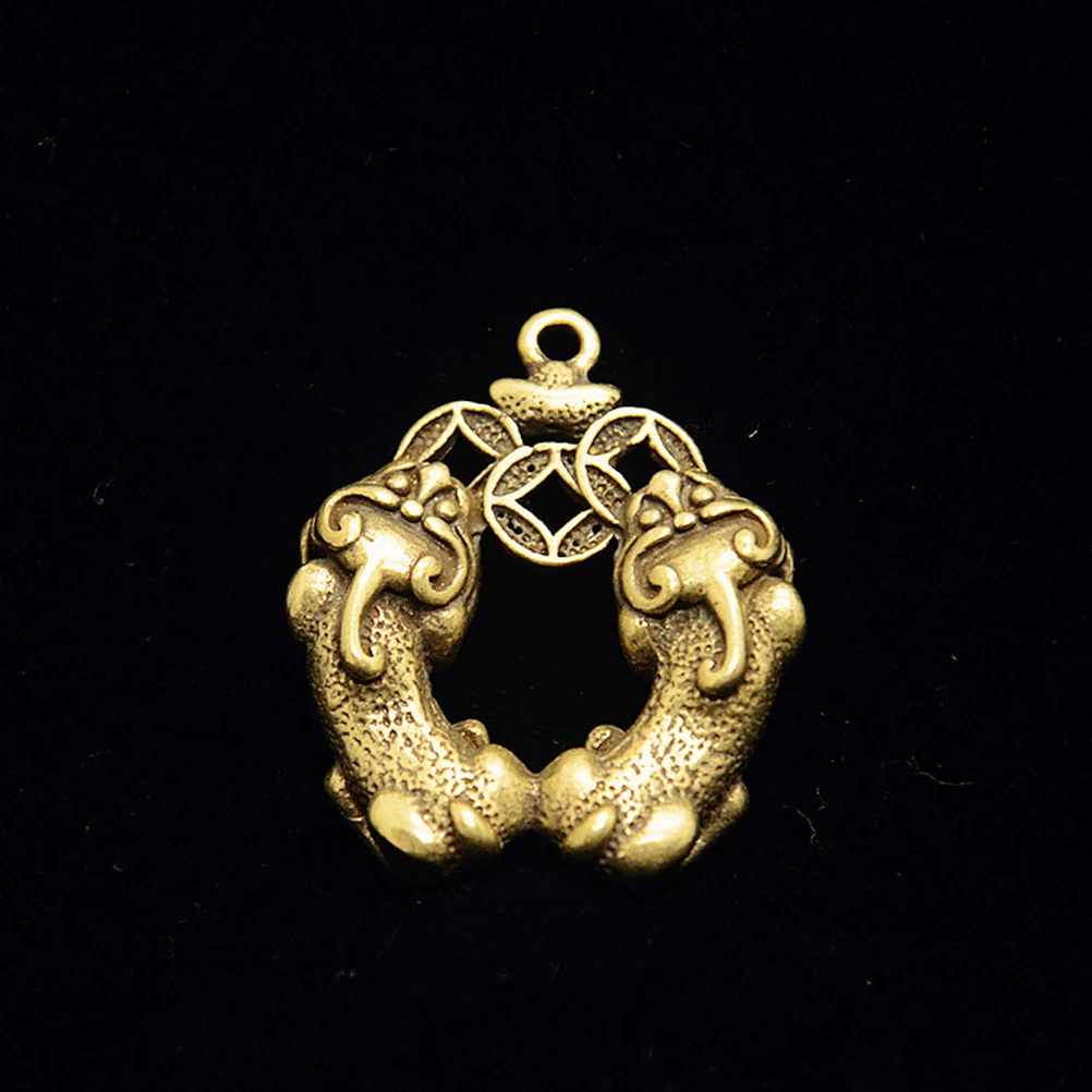 

Brass Keychain Charm Decorative Hanging nament Animal Shape DIY Pendant Vintage Embellishment Charms for Backpack