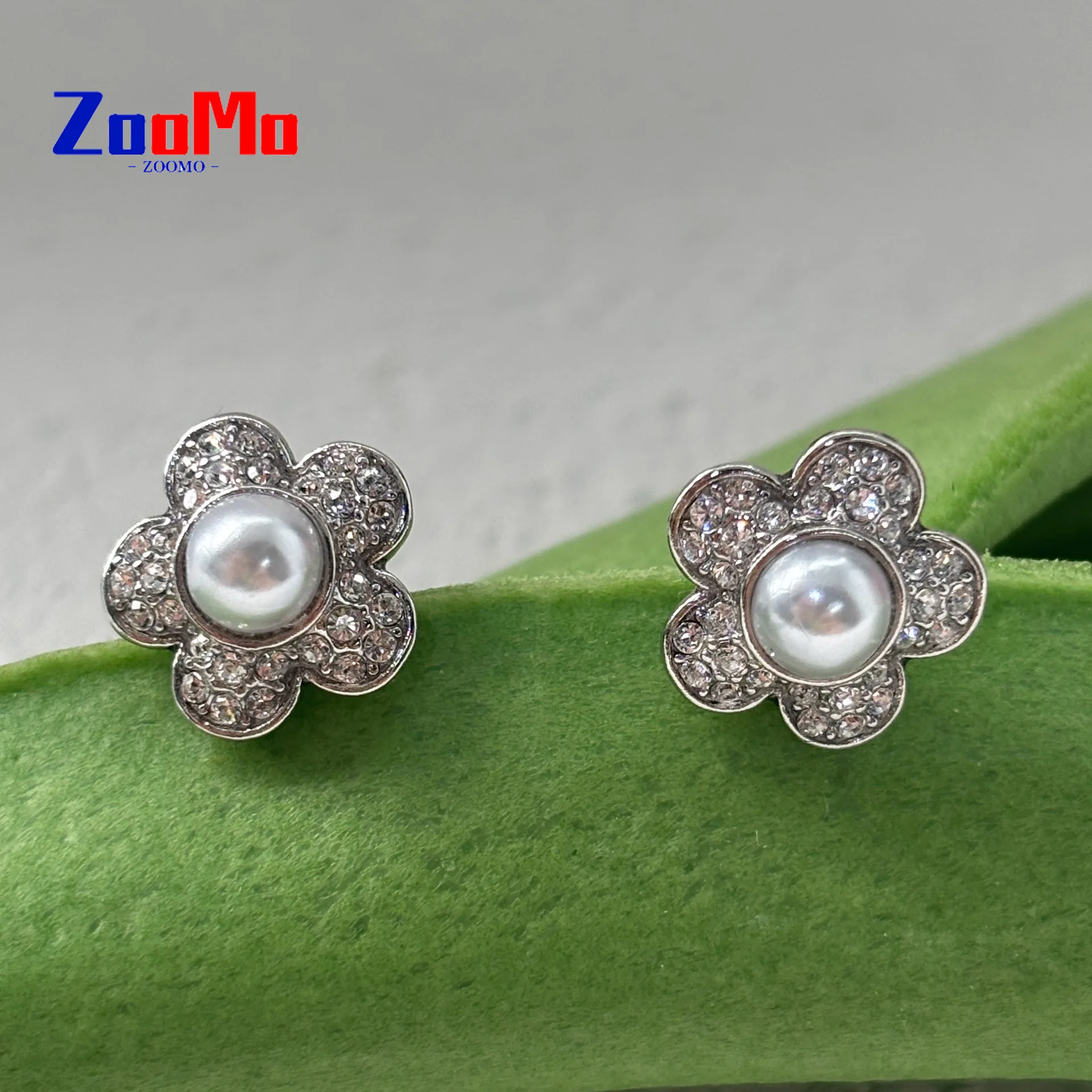 

Original 2026 New Charms Lucky Clover Earrings, Flower Necklace, Bracelet Boutique Jewelry Set, Romantic Gift for Women