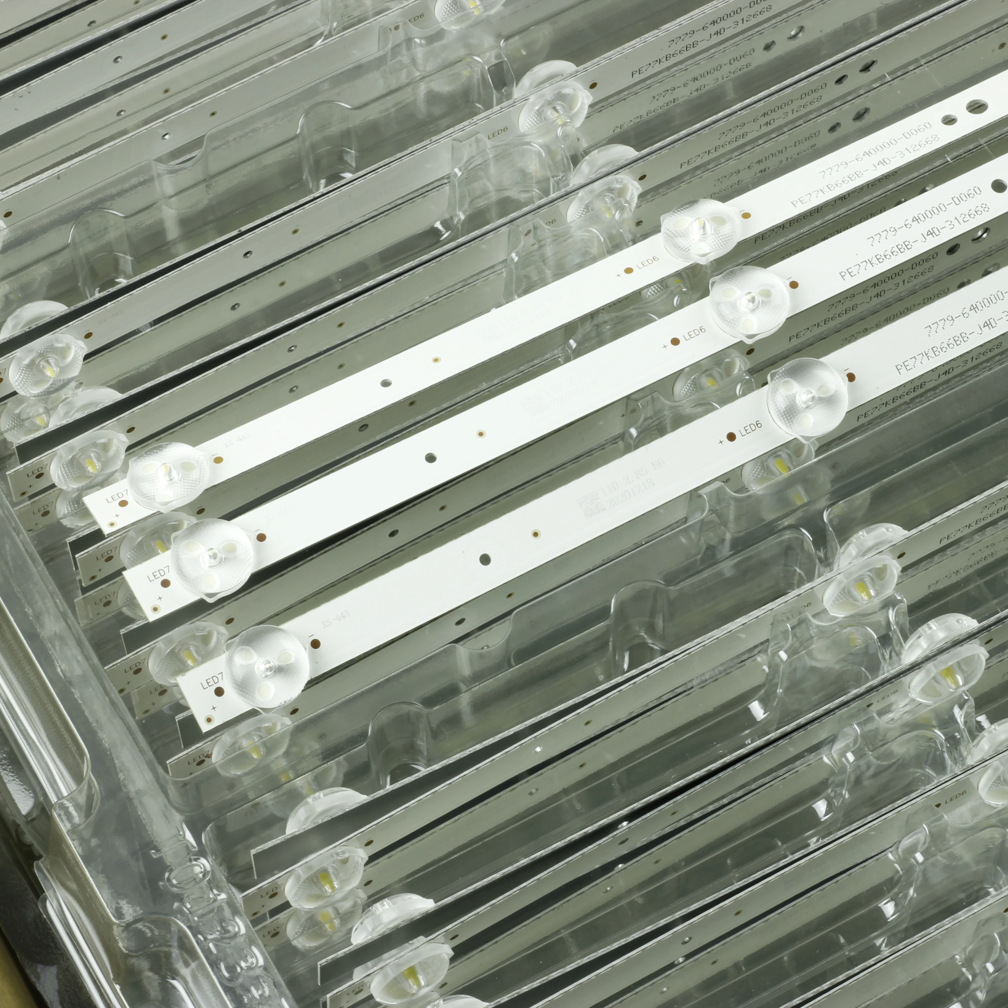 LED 스트립 7램프 H-LED40F456BS2 H-LED40F456 BS2 RDL400FY(QD0-800) V400HJ6-PE1 JL.D40071330-202AS-M_V02 CRH-A403030030777KRev1.0