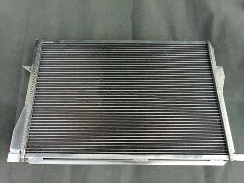 3 Row Aluminum Radiator For 1999-2006 BMW 525i 528i 530i 540i 545i 740i 740 750iL M5 Z8 2000 2001 2002 2003 2004 2005