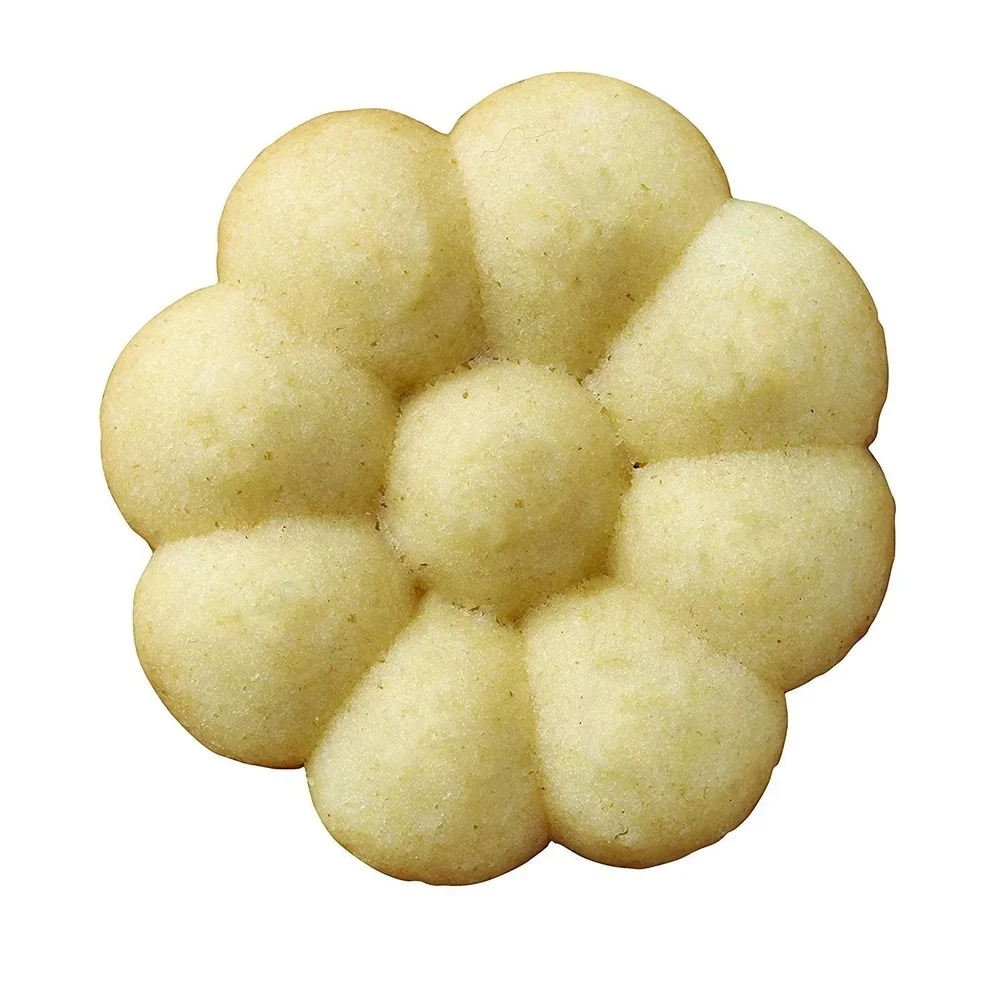 مجموعة ماكينة ضغط البسكويت المريحة المكونة من 13 قطعة من صانعة البسكويت Spritz ذات الملمس الناعم تتضمن أسطوانة شفافة تتضمن 12 شكلًا من الخبز السهل