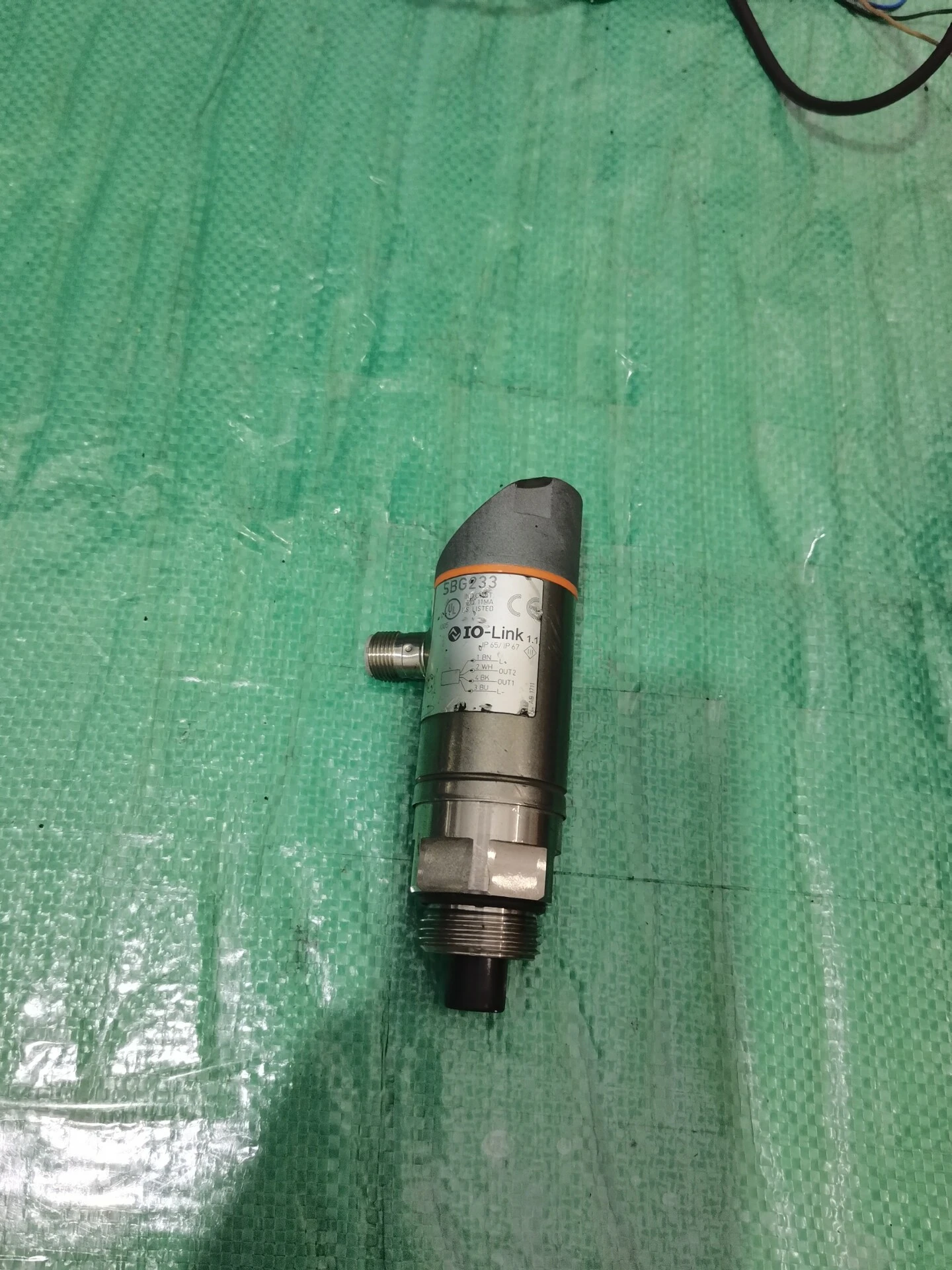 

SBG233 Global Order No. SBG233 efector500 Series Mechatronic Flow Meter PLC