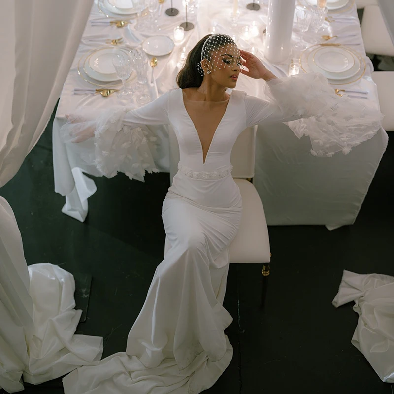 

Eightree Elegant Mermaid Wedding Dresses V-Neck Appliques Flare Sleeve Bridal Dress Formal Long Wedding Prom Gowns Customized