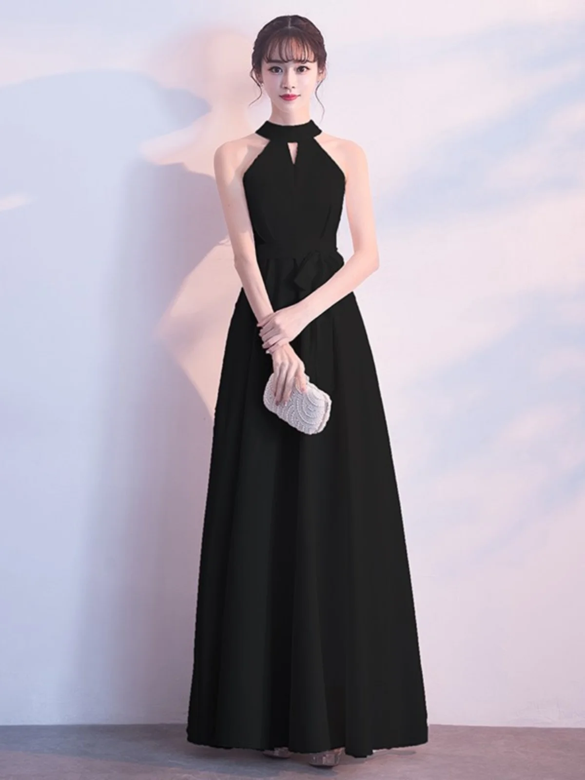 Vestido de Festa Longo Preto E 2023 Novo Estilo para Anfitriã com Decote ter, Modelagem Ajustada, Estilo Coreano, C...