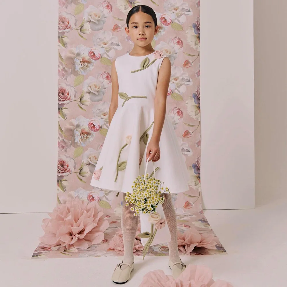 Maßgeschneidertes Mädchen-Partykleid Weißer Satin Überm Knie O-Ausschnitt A-Linie Festkleider für Mädchen 2026 Blumen Kinder Formelle Kleider