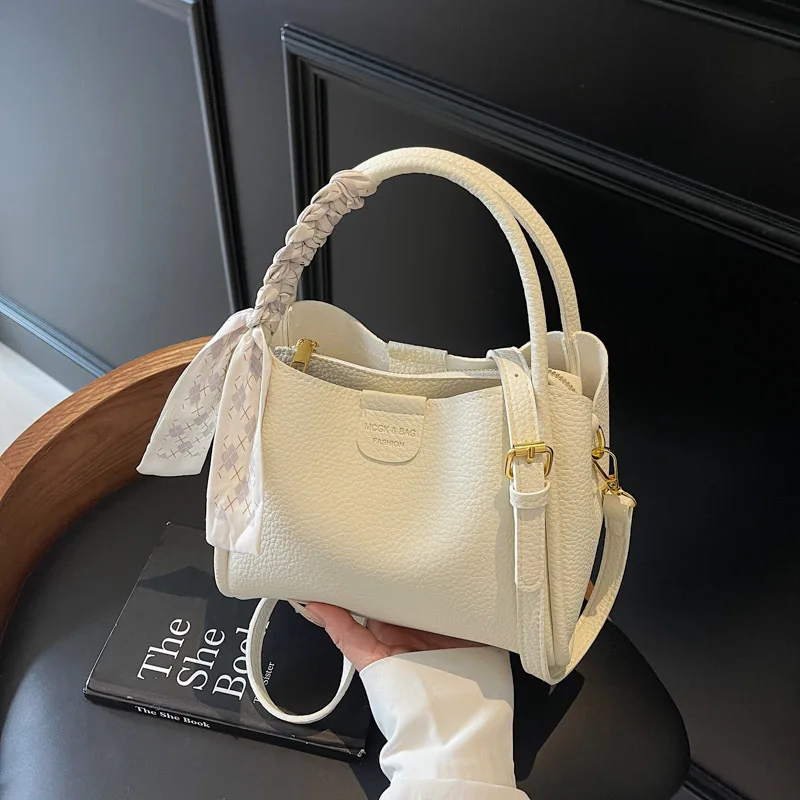 

2025 Niche Bucket Tote | Versatile Shoulder/Crossbody Commuter Bag for Women