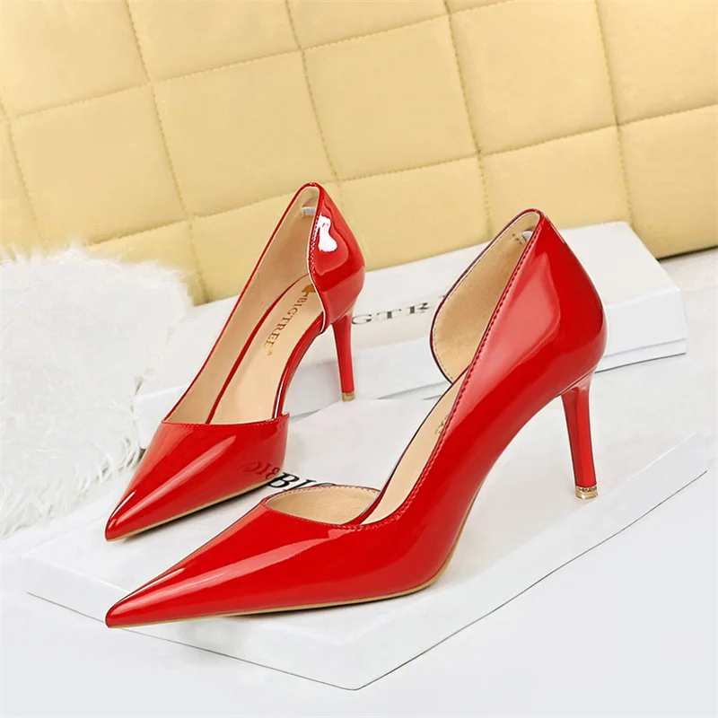 

Woman Fashion Patent Leather Shallow Mouth Pointed Toe Side Hollow Heels Pumps Stiletto Sexy Party Thin High Heels Shoes