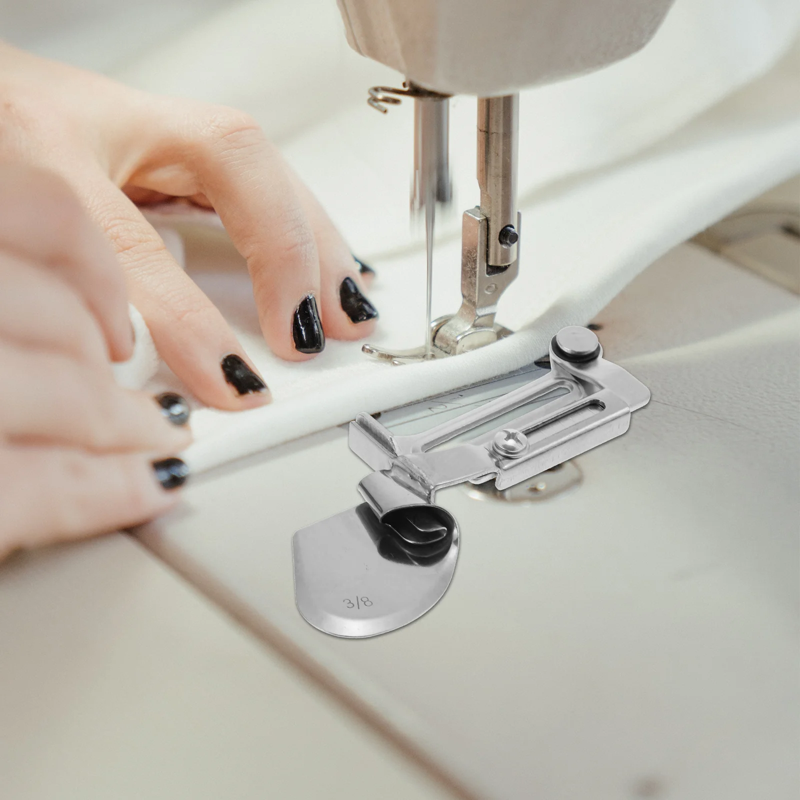 2Pcs Sewing Machine Binder Stainless Steel Curling Presser Feet Easy Install for Home Overlock Binding Tool Replacement