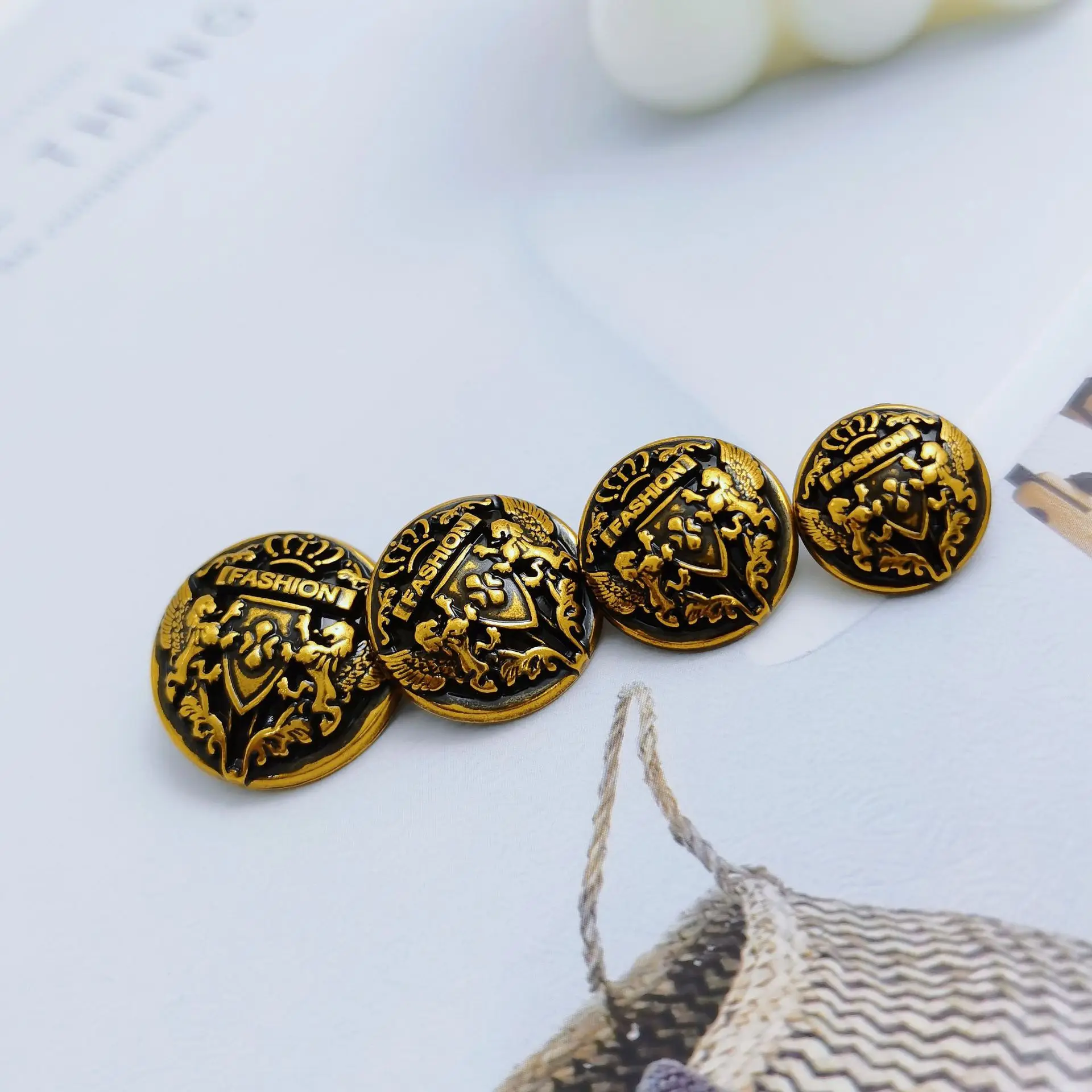 10PCS Of British Preppy Suit Metal Buttons Classic Double Lion Crown JK Uniform Button For Coat