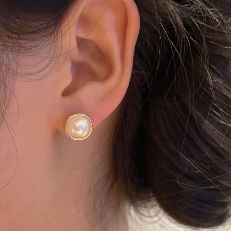 أزياء المرأة ريترو الحب أقراط اللؤلؤ 2026 جديد لطيف ضوء الفاخرة المتخصصة تصميم الأذن الملحقات