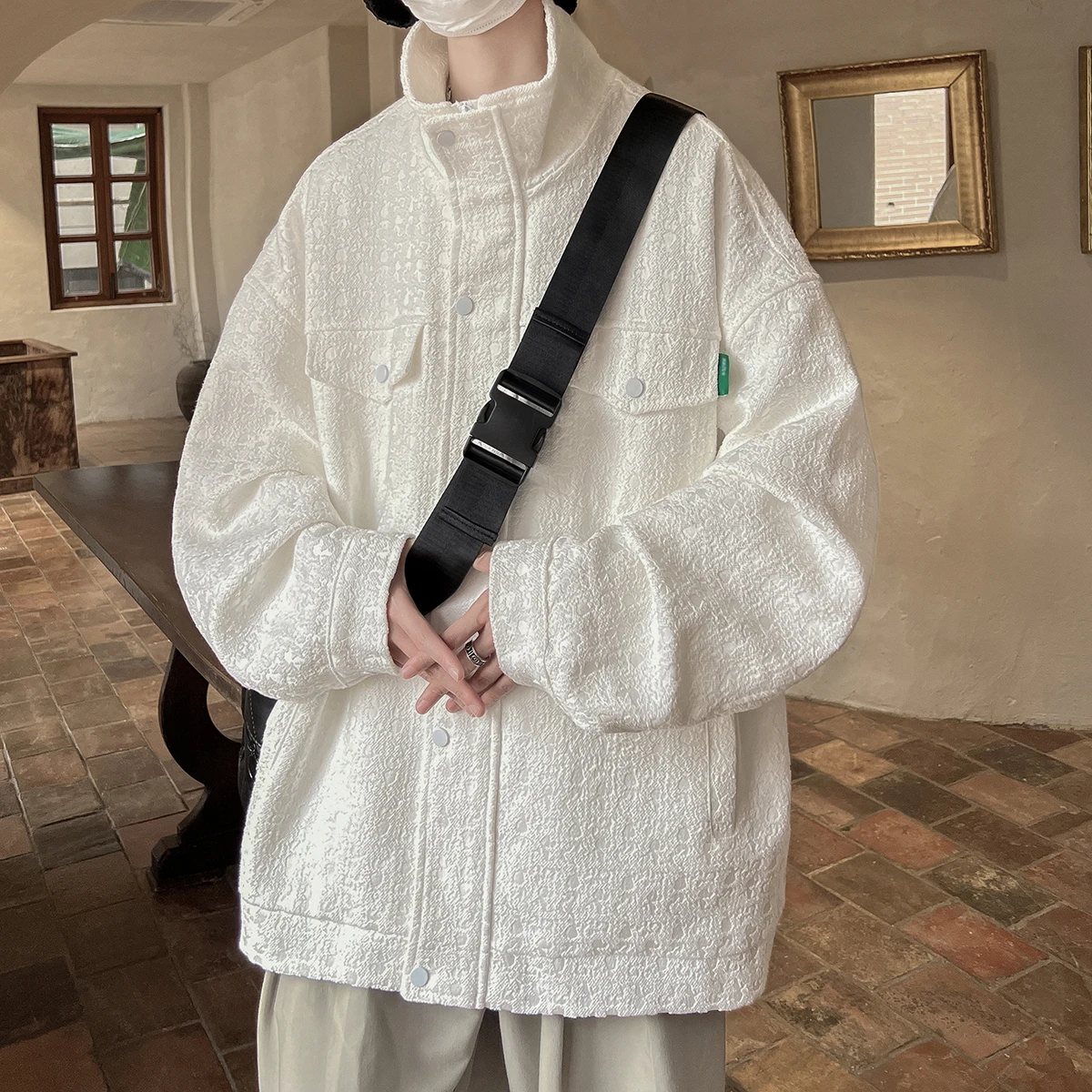 

Модная мужская куртка в американском стиле, весенне-осенняя, свободного кроя, с пуговицами, декорированная, с защитой от морщин