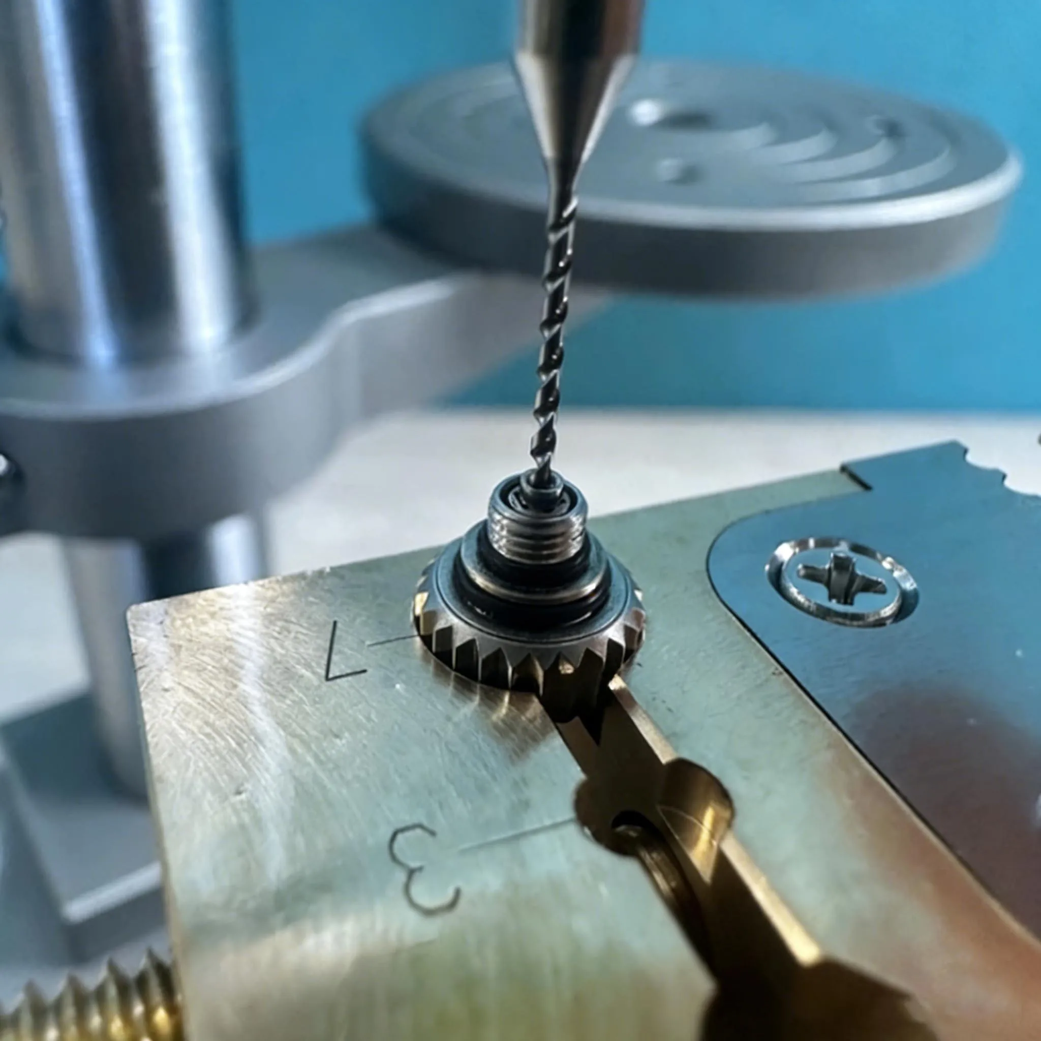 Watchmaker Tools High-Precision Bench Drill for Extracting Broken Screws From Watch Crowns Parts Drilling Machine 220V 170W