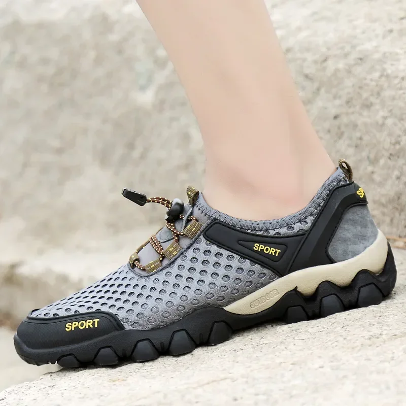 Summer Men Casual Sneakers Breathable Mesh Shoes Mens Non-Slip Outdoor Hiking Shoes Mens Climbing Trekking Shoes Zapatos Hombre