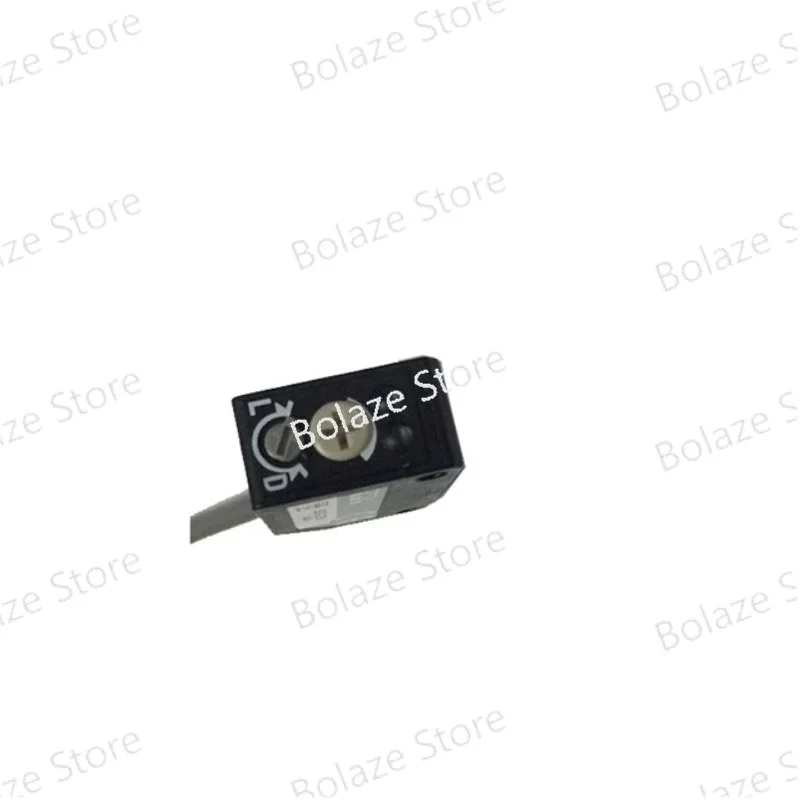 Original new background photoelectric switch FBGS-G30 can detect black transparent object BGS-30