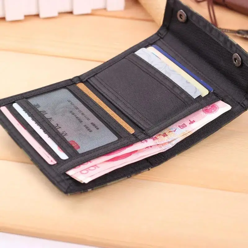 

Практичный Повседневный складной кошелек камуфляжной расцветки, портативный короткий кошелек для мелочи, удостоверения личности, денег, монетницы, мужской маленький клатч в простом стиле 2024