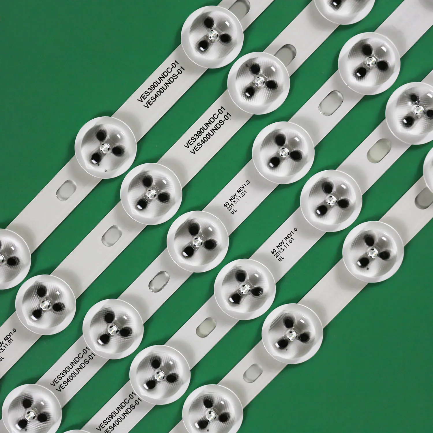 

Светодиодная лента, 5 шт./компл., для 40-дюймовых моделей NDV REV1.0 40L1343DG 40L1334DG 40L1400DG 40L3451DB 40FHD1 39FPD274D VES400UNDS VES400UNDC 40FBT3000D