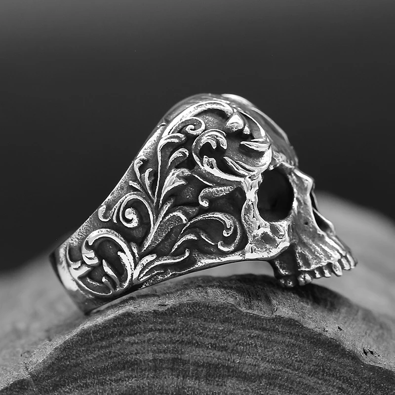 316L Stainless Steel Various Design 2022 New Arrive Classical Skull Men`s Ring With Pattern Punk Rock Gothic Creative Jewelry