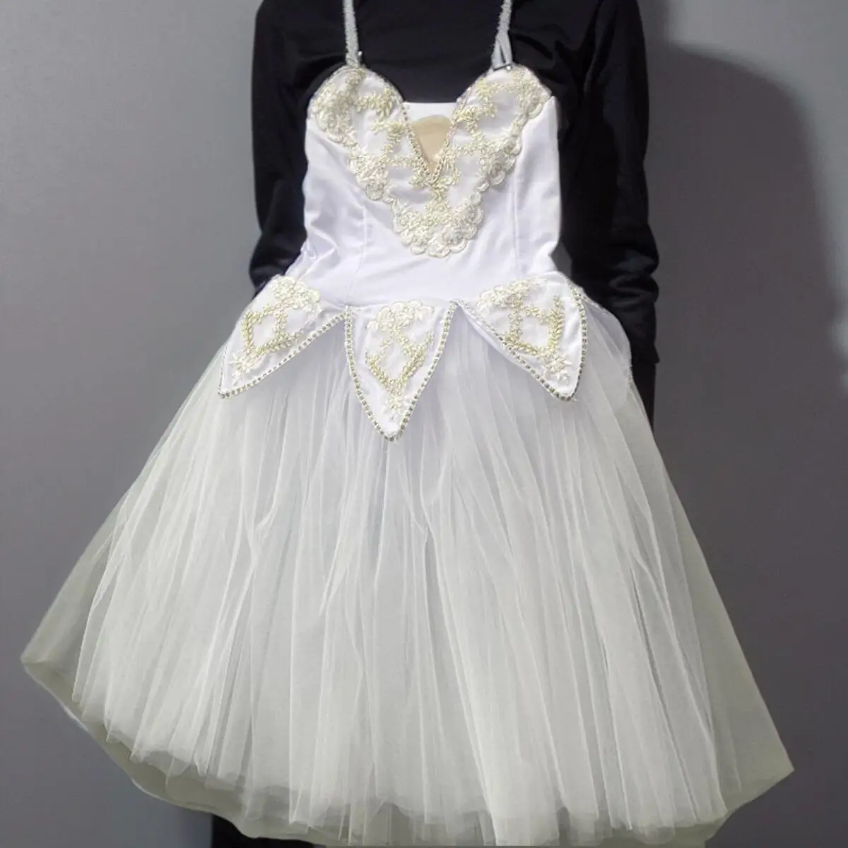 فستان باليه للفتيات رومانسي تنورات قصيرة بيضاء ناعمة من التول طويل راقصة الباليه أداء الرقص ملابس النساء تنانير الرقص الشرقي المخملية