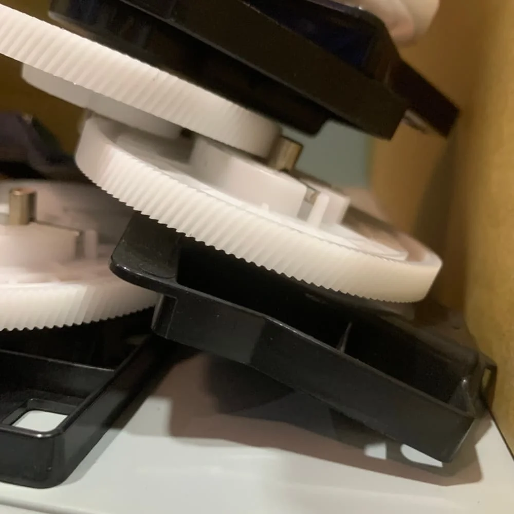 

1X RC3-2497-000 RC3-2497 Опорная рама привода картриджа в сборе для HP LaserJet Pro 400 M401 M425 M475 M451