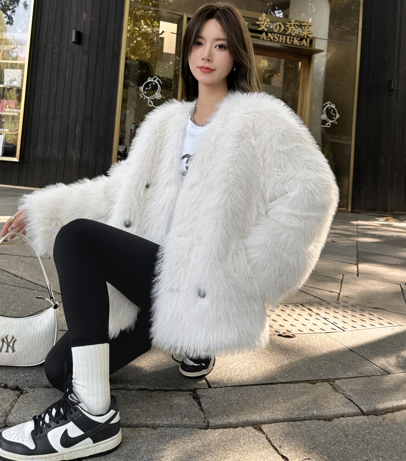 Faux Fur Coat V-neck Thickened Mid length Autumn and Winter Youth Popular Coat Women