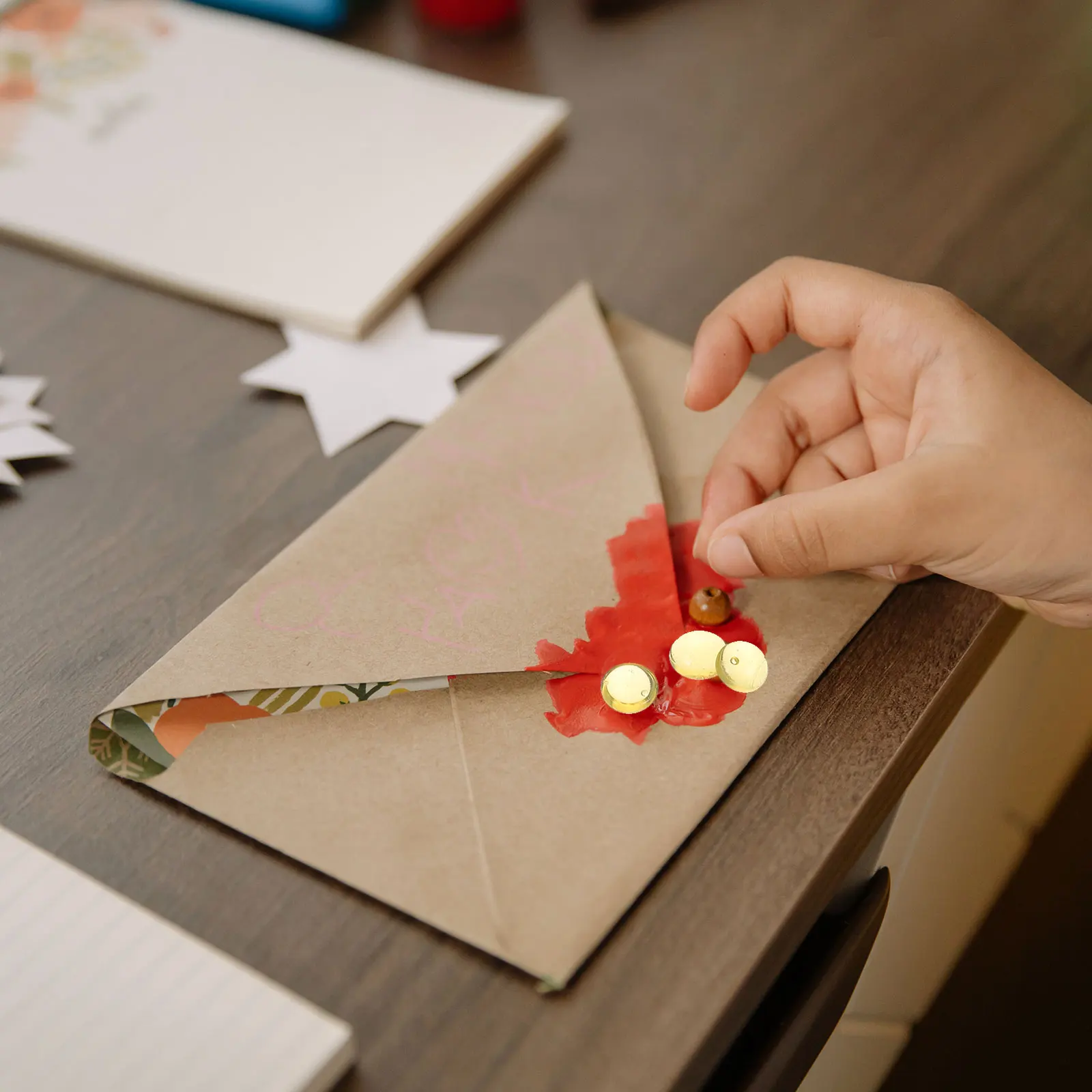

1 Box Clear Beads For Invitations Envelopes Cards Documents Bottle Wrapping Sealing Fire Paint Particles