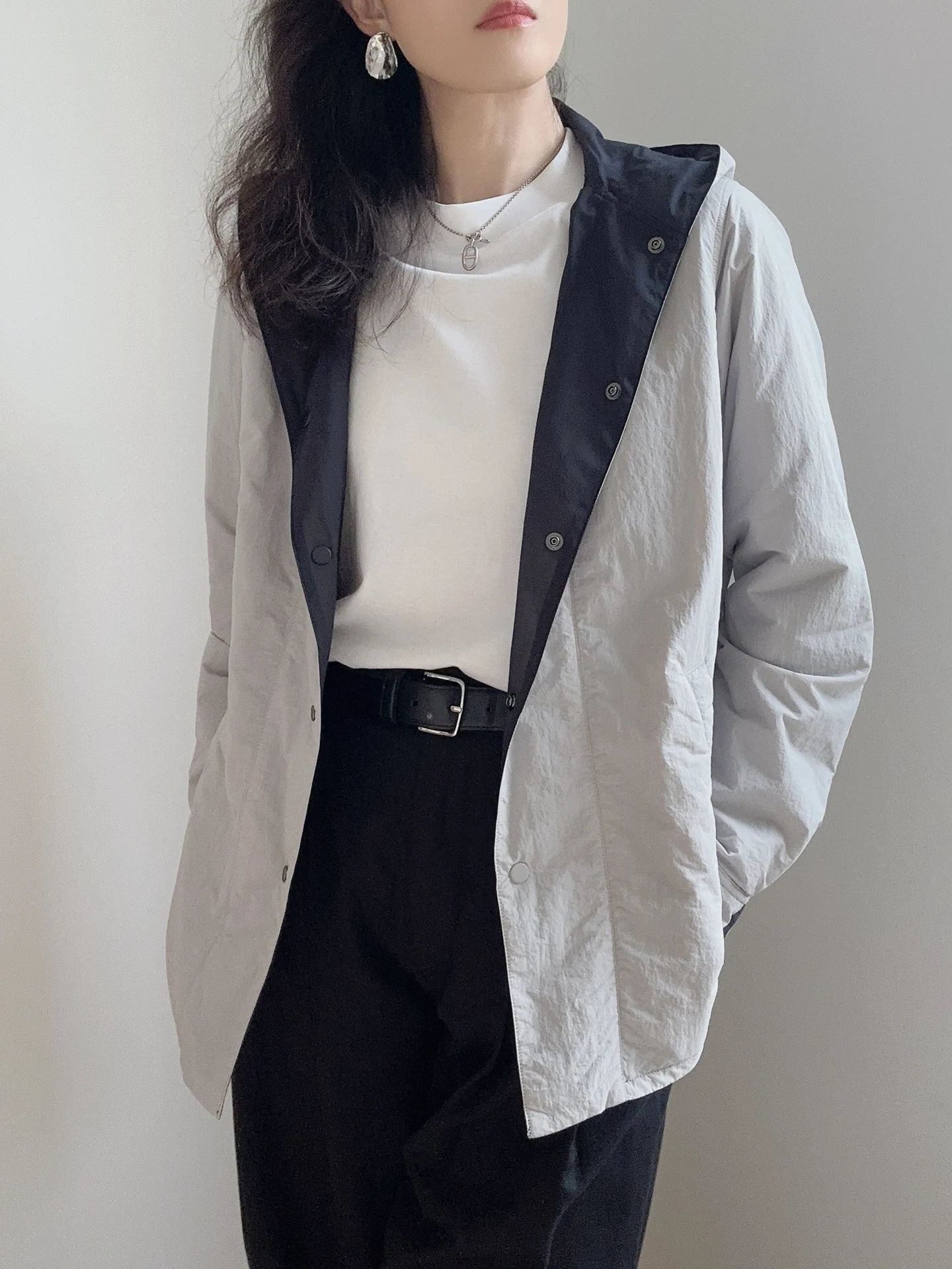 

Легкая двусторонняя повседневная хлопковая куртка с капюшоном, тонкая хлопковая верхняя одежда, женская верхняя одежда небольшого размера, новинка 2025, осенняя мода