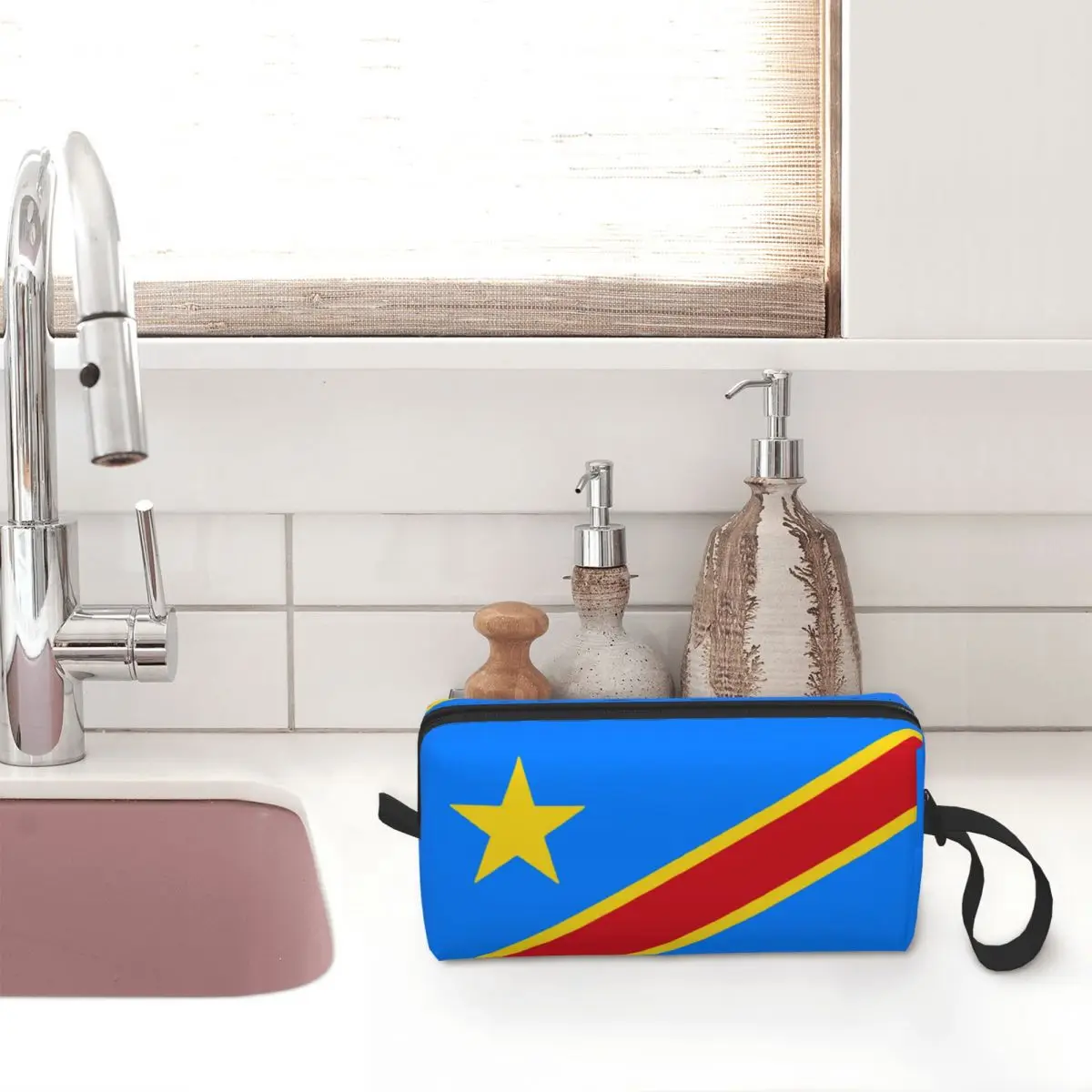 Flag Of Congo Kinshasa Zaire Makeup Bag Pouch Cosmetic Bag Travel Toiletry Small Makeup Pouch Storage Purse for Women