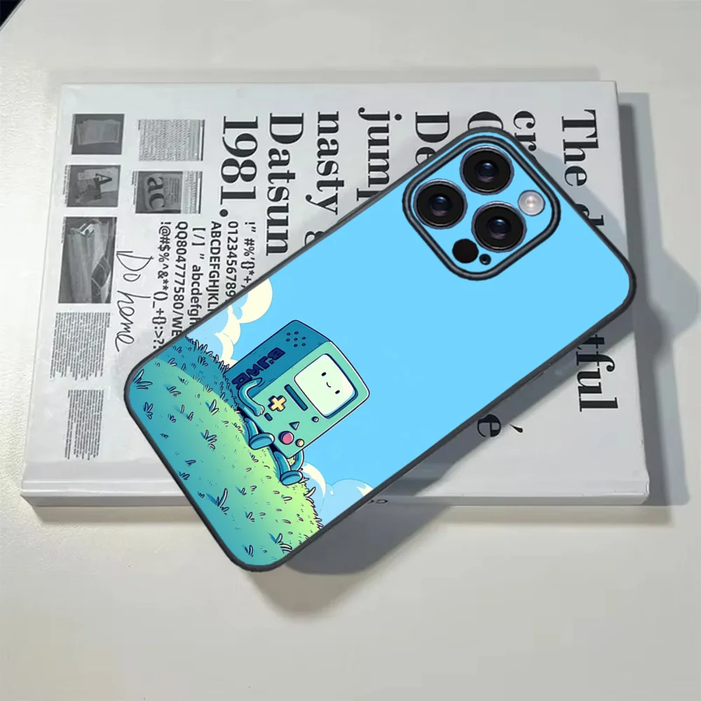 حافظة هاتف كارتون A-Adventures Time BMO لهاتف آيفون 16 15 14 13 12 11 PRO MAX PLUS حافظة صغيرة من مادة البولي يوريثان الناعمة والصديقة للبشرة