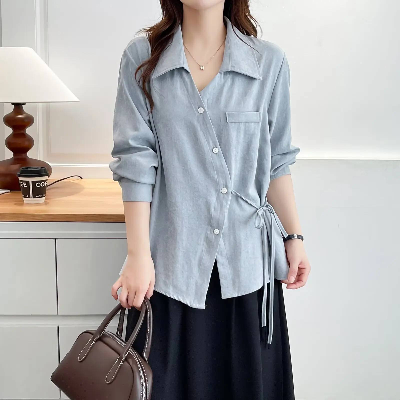 

Модные женские блузки больших размеров, осенний новый стиль, галстук с v-образным вырезом, рубашка с нерегулярными лацканами спереди, повседневный топ 038