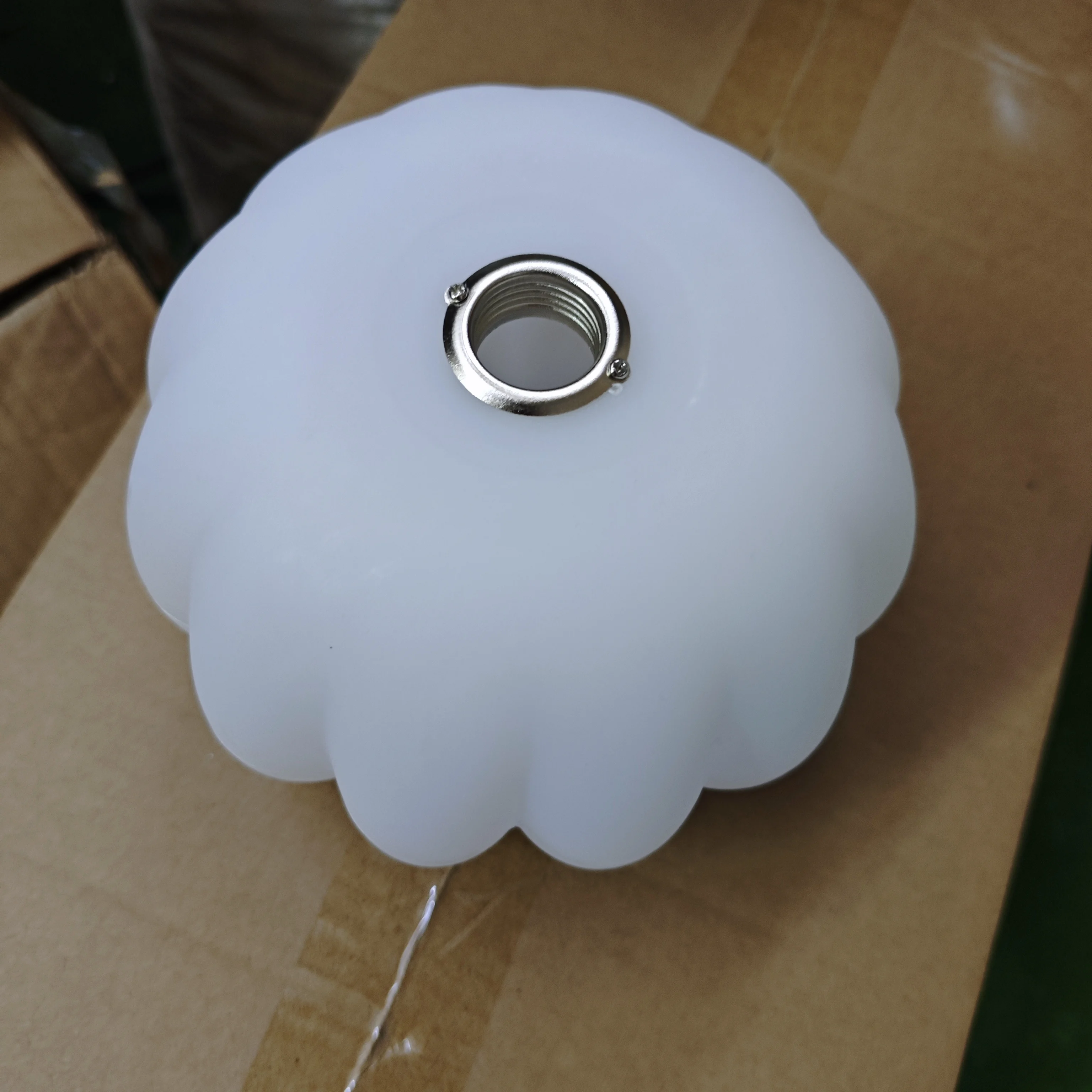 

Lampshade and Plug wire Make up the difference