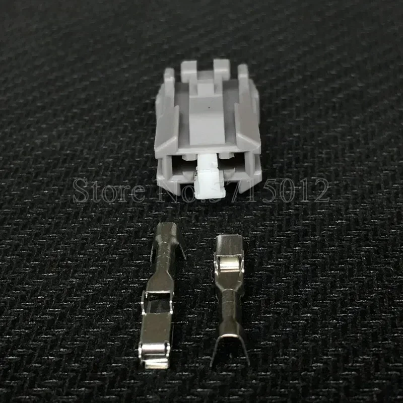 2 Hole 7283-8123-40 Brake Light Socket CD Player Antenna Conversion Line Radio Antenna Connector MG610850-4 For Toyota