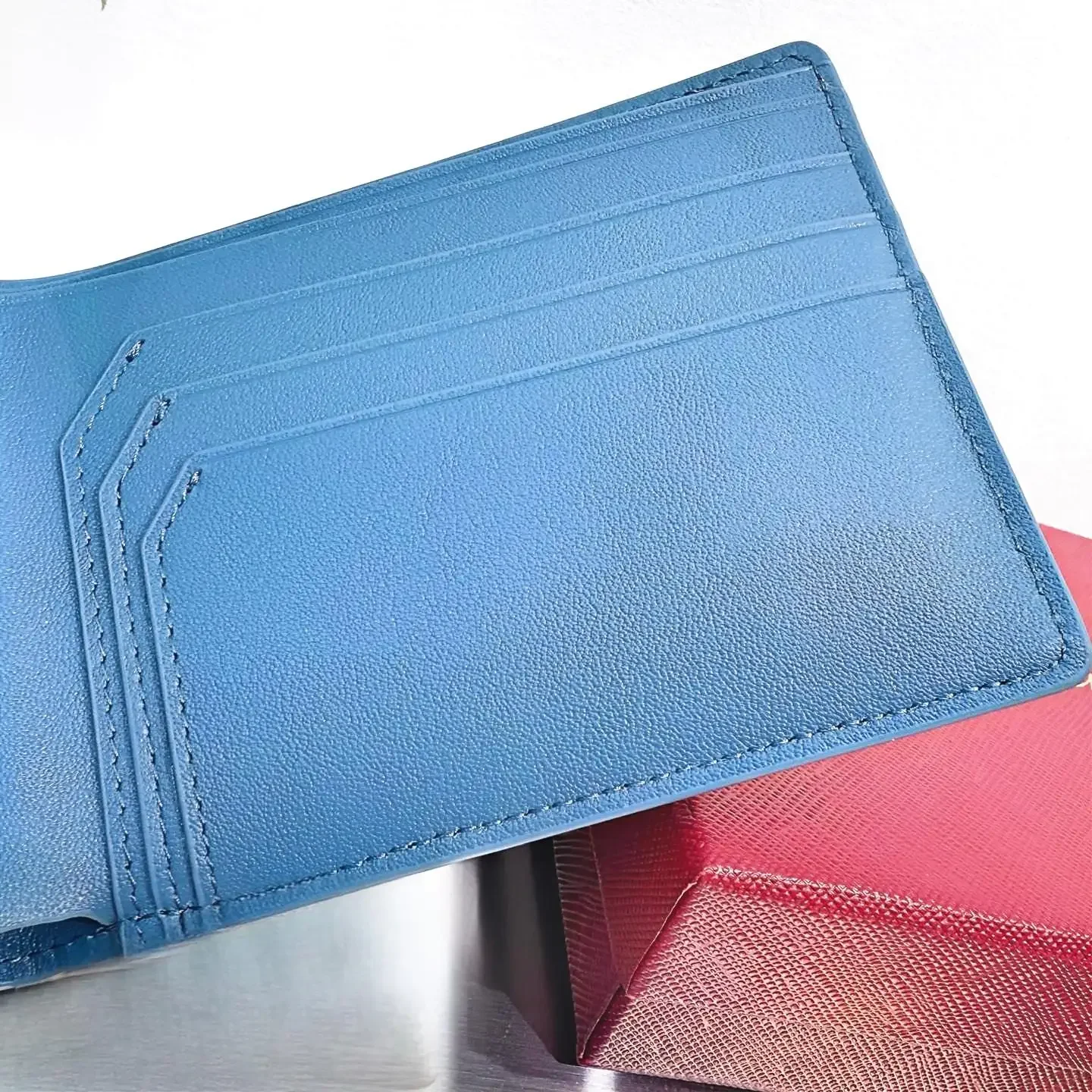 This Stylish and Luxurious Wallet/card Holder Is Crafted From Top-grain Calfskin and Features A Simple Yet Sophisticated Design.