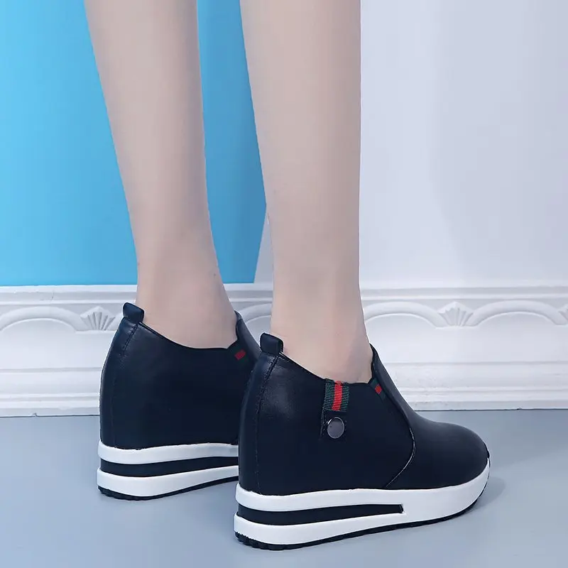 Fashion Shoes Woman Sneakers Spring Autumn Women Pu Flat Thick Bottom Shoes Slip on Boots Casual Platform Increase Within Shoes