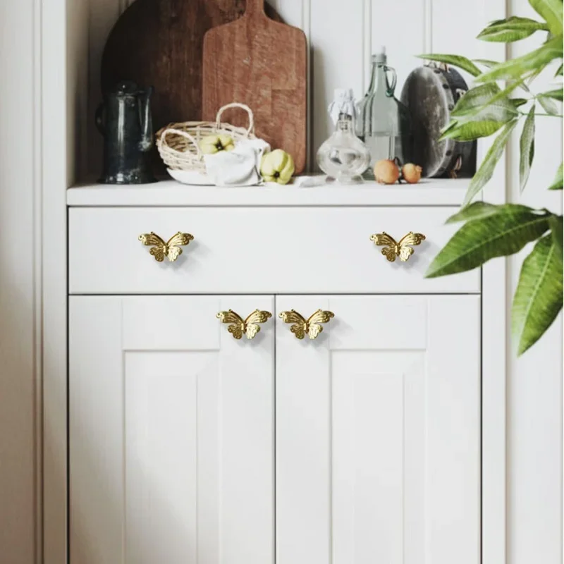 Poignée en laiton papillon rétro français et américain, porte d'armoire dorée, armoire à chaussures, poignée de porte de garde-robe, trou unique