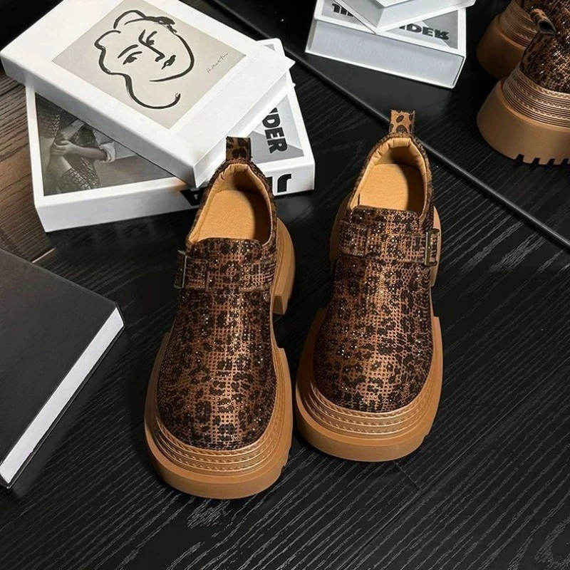 

Women's 2025 Leopard Print Rhinestone Thick Platform Sole Height Increasing Petite Loafers Leather Single Shoes Early Spring