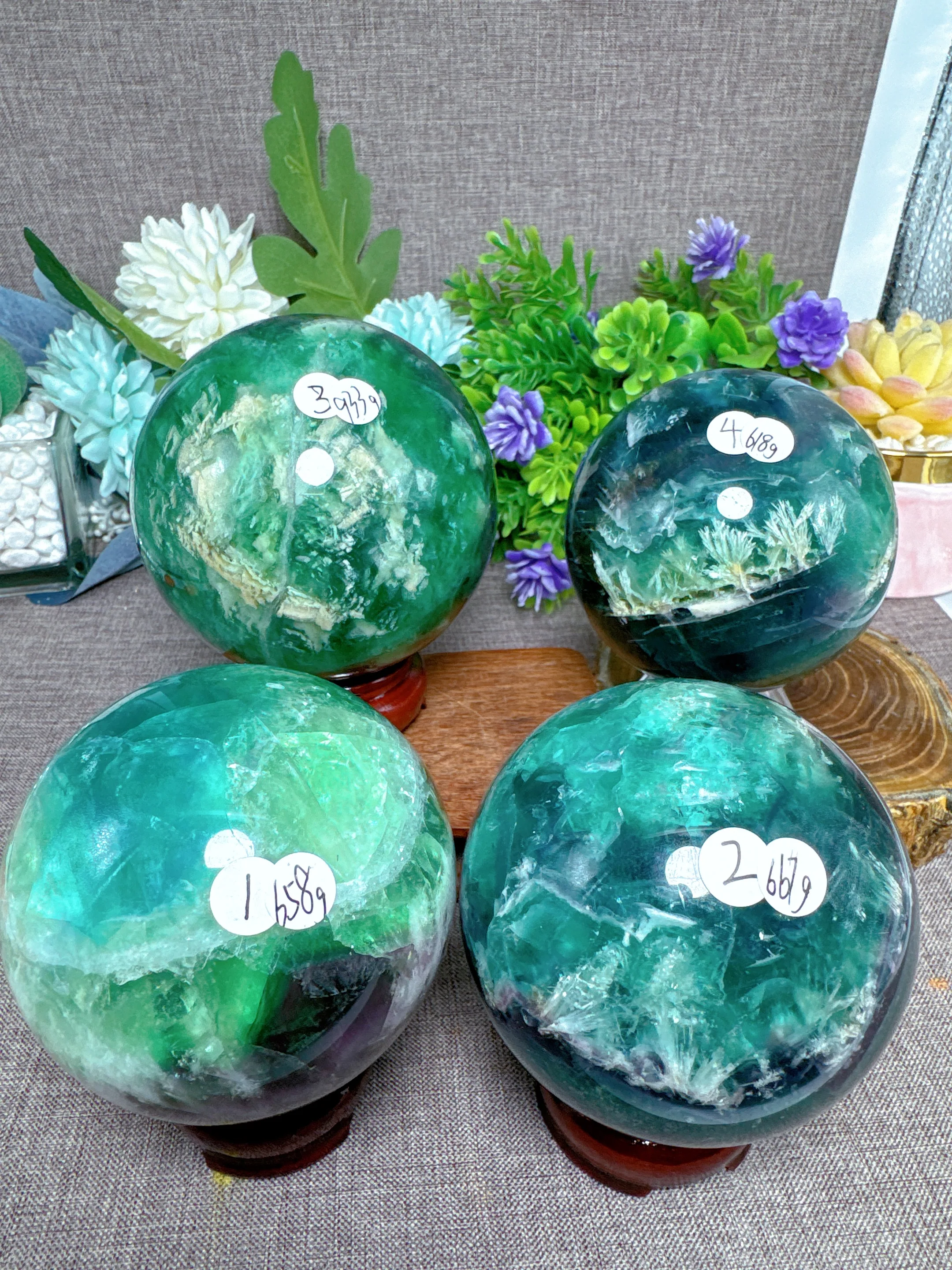 Rare Natural Snowflake Feather Fluorite Ball Quartz Crystal Energy Ball Mineral Reiki Healing Stone, Degaussing Magic Divination