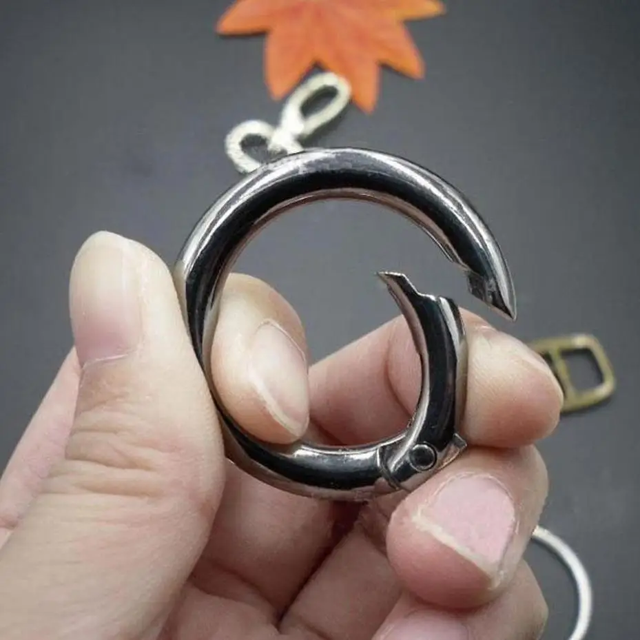 1 Pcs Metal Round Carabiner Spring Snap Clips Hook O Ring Keychain Keyring Backpack Buckle DIY Jewelry Openable Black New