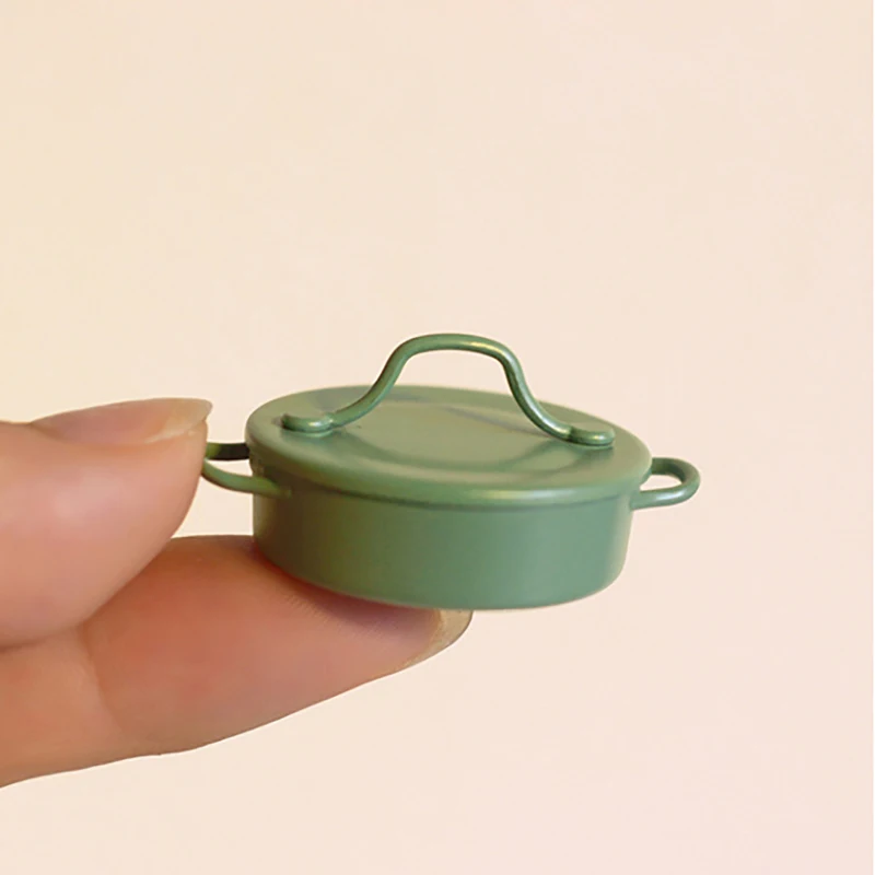 1/12 1/6 Dollhouse Accessories Miniatures Metal Soup Pot with Cover Mini Kitchen Utensils Model for Doll House Decoration