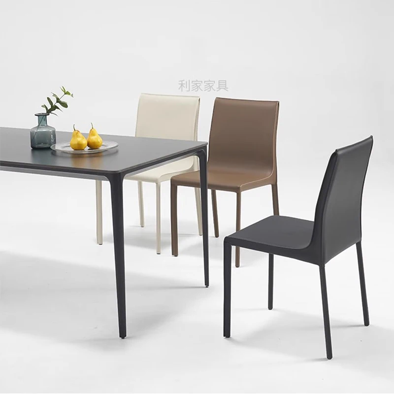 Italienische minimalistische Esszimmerstühle aus Leder, europäische Designer-Vintage-Esszimmerstühle, Lazy Trendy Sillas Para Sala De Estar Furniture