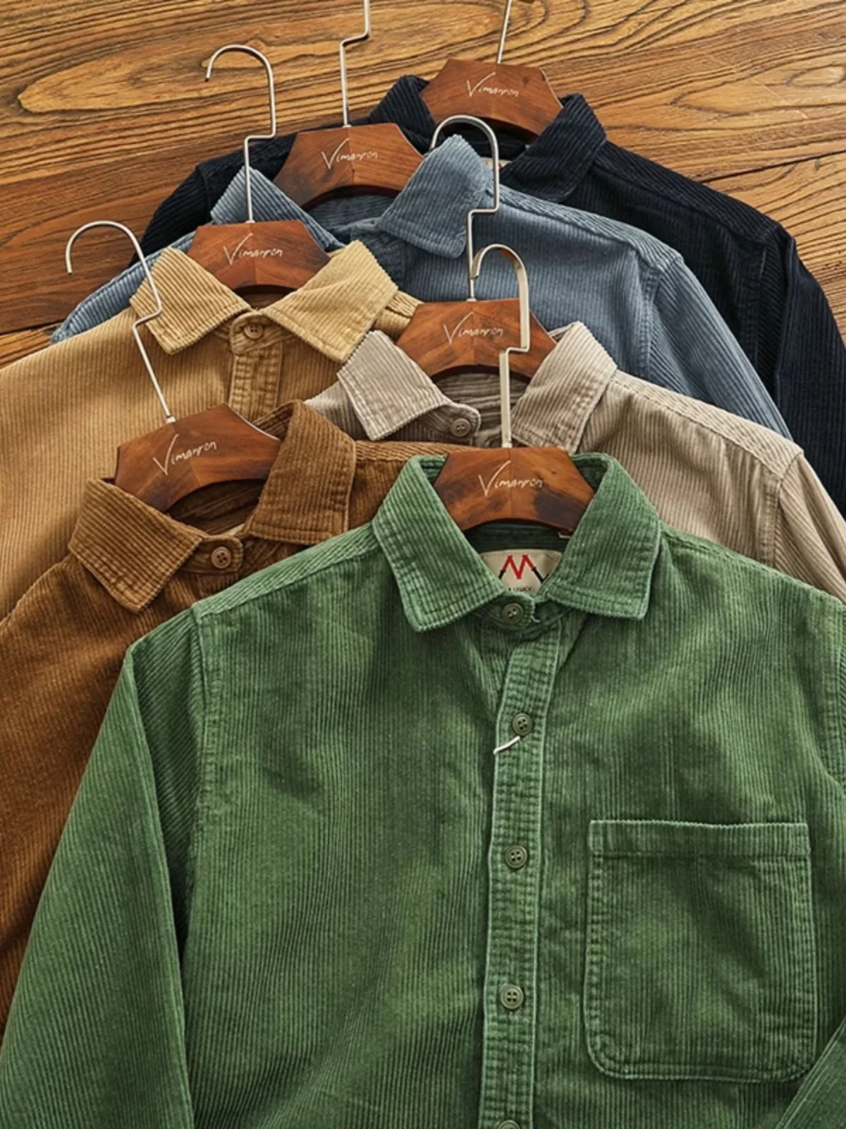 

Мужская плотная вельветовая куртка: ретро-дизайн с элементами пэчворка, стиль рабочей одежды с длинными рукавами для осени и зимы – молодежная мода