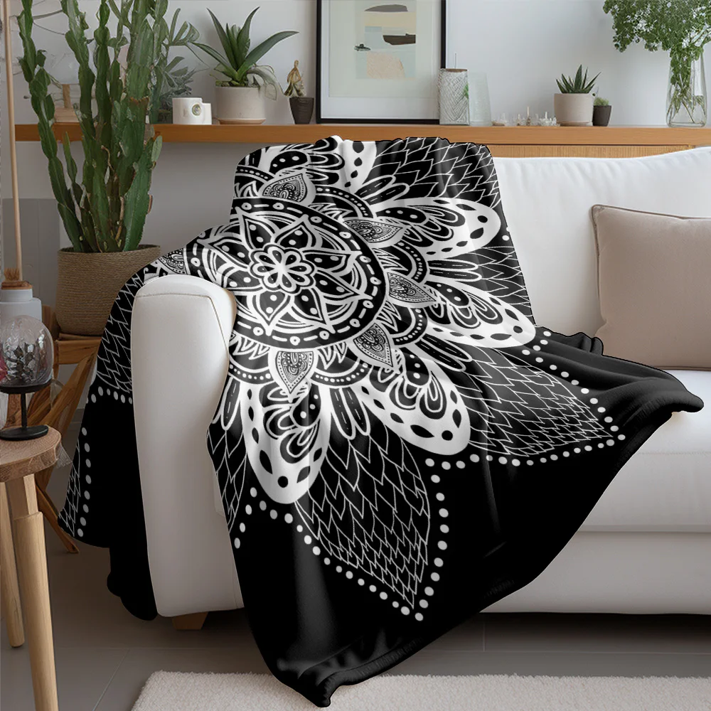 Boho Mandala Blanket Psychedelic Peacock Feather Print Bedspread Geometric Throw Blanket for Sofa Couch Living Room Decor