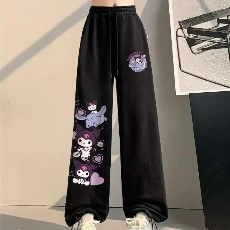 

Маленькие широкие брюки Sanrio Kuromi, повседневные спортивные штаны для девочек, новый стиль, черные свободные студенческие модные спортивные штаны, хит продаж, универсальные