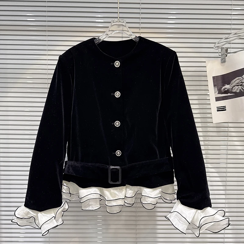 2025 Winter New Chiffon Lace Splicing Design with Belt Down Jacket Women Small Fragrant Style Single breasted Short Coat
