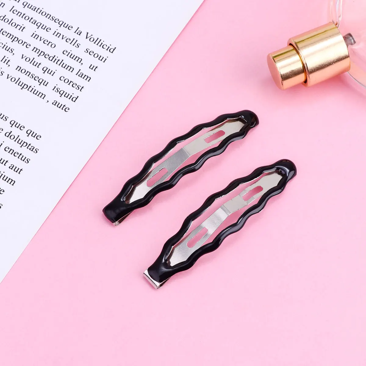 

24pcs Wave Fish Eye Clips Bright Black Simple Hair Accessories for Women Travel Outing Durable Fashion Bobby Pins
