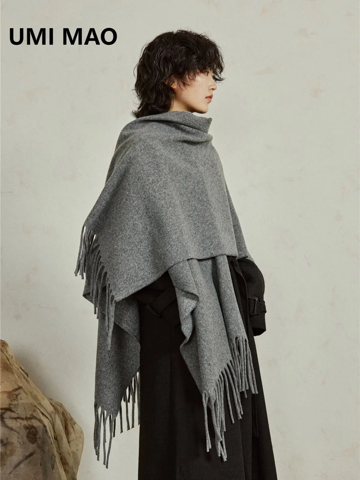 

UMI MAO Scarf Women Winter Keep Warm Niche Design Atmosphere Tassel Wool Cape Shawl Lazy Style Outerwear Top Femme Y2K
