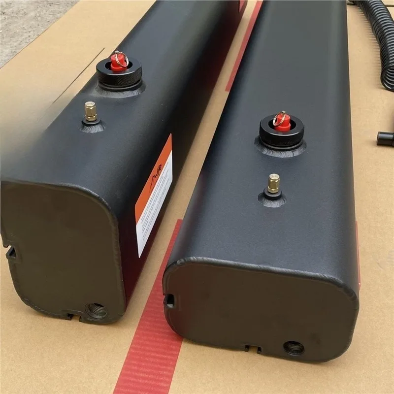 Roof pressurized water tank, luggage rack, solar heating, self-driving swimming, pressure horizontal flat car water tank