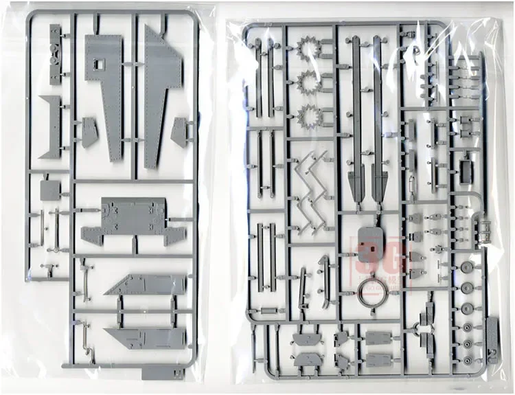 TAKOM Plastic Assembly Model Kit 2088 US M31 Tank Rescue Vehicle 1/35