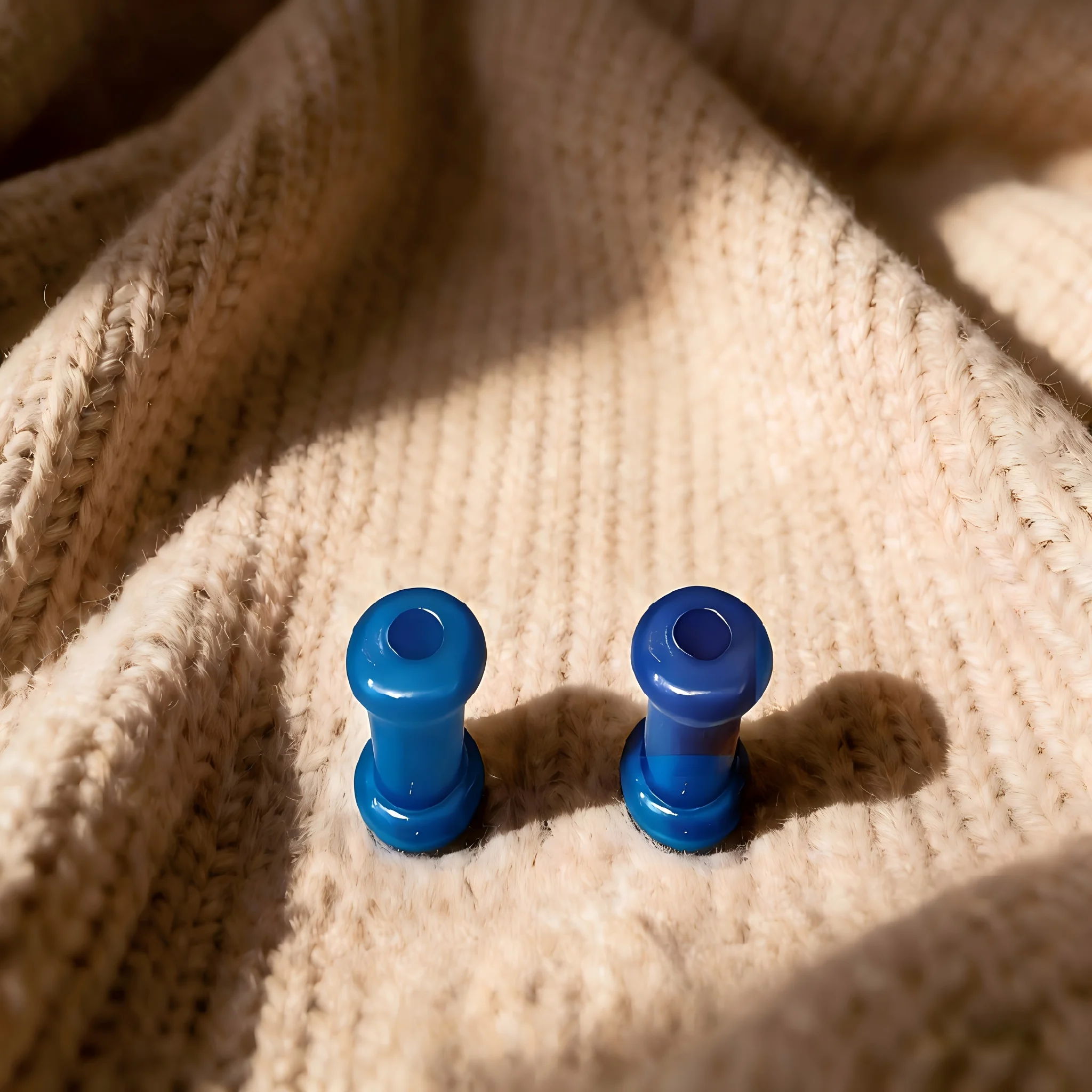 2pcs Black White Blue Flesh Silicone Double Flared Saddle Piercing Jewelry Stretcher Plugs Earring Lobe Tunnels Unisex